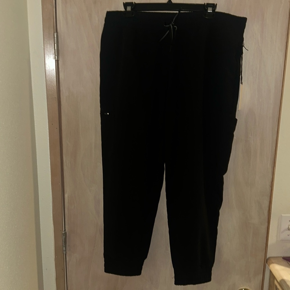 BRAND NEW Jaanuu scrubs